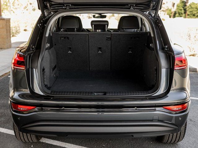 2025 Audi Q6 e-tron Premium Plus quattro