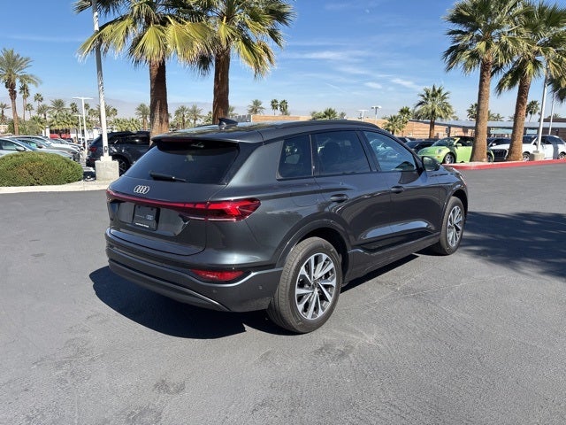 2025 Audi Q6 e-tron Premium Plus quattro