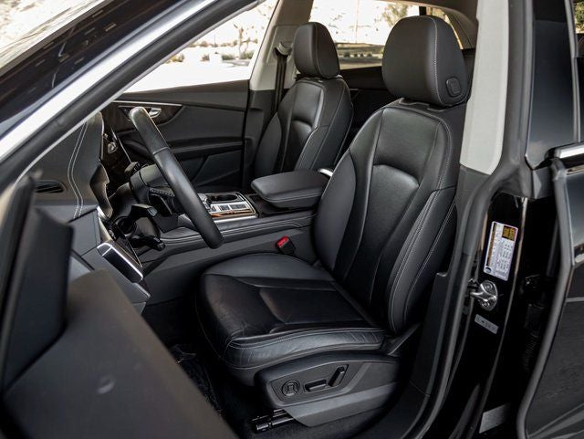 2023 Audi Q8 55 Premium Plus quattro