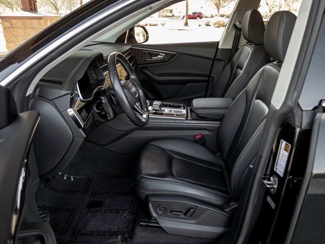 2023 Audi Q8 55 Premium Plus quattro