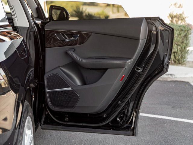 2023 Audi Q8 55 Premium Plus quattro