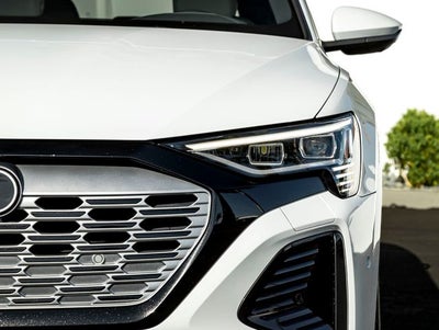 2024 Audi Q8 Sportback e-tron Premium Plus S line quattro