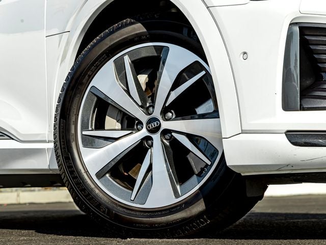 2024 Audi Q8 Sportback e-tron Premium Plus S line quattro