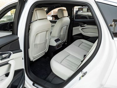 2024 Audi Q8 Sportback e-tron Premium Plus S line quattro