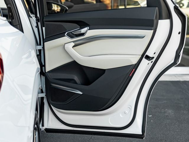 2024 Audi Q8 Sportback e-tron Premium Plus S line quattro