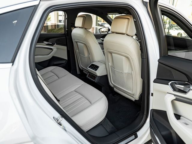 2024 Audi Q8 Sportback e-tron Premium Plus S line quattro