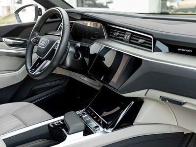2024 Audi Q8 Sportback e-tron Premium Plus S line quattro
