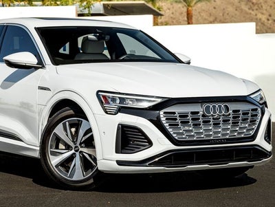 2024 Audi Q8 Sportback e-tron Premium Plus S line quattro