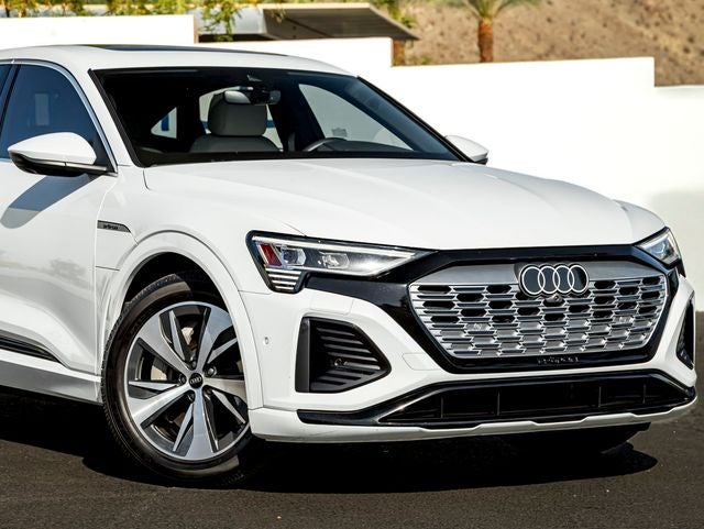 2024 Audi Q8 Sportback e-tron Premium Plus S line quattro