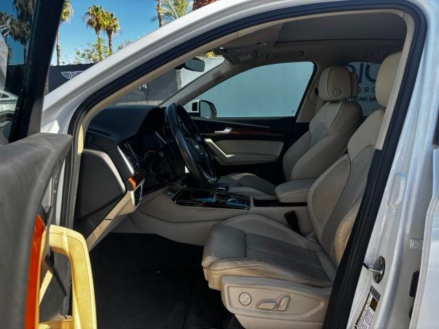 2023 Audi Q5 45 S line Premium quattro
