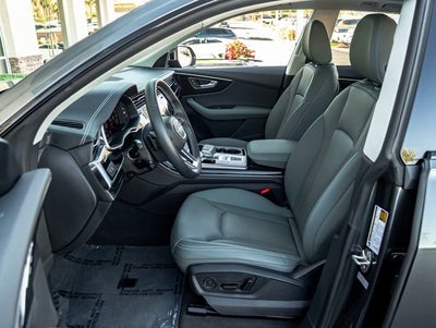 2025 Audi Q8 55 Premium Plus quattro