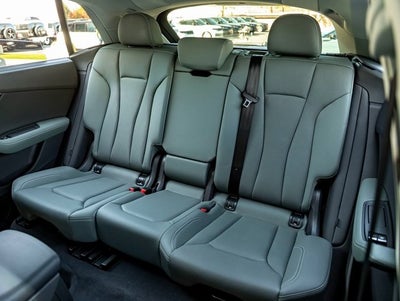 2025 Audi Q8 55 Premium Plus quattro