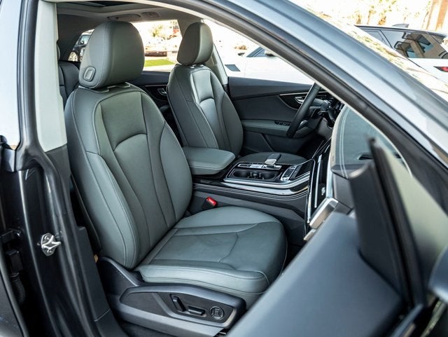 2025 Audi Q8 55 Premium Plus quattro