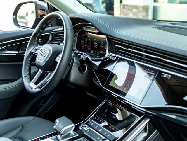 2025 Audi Q8 55 Premium Plus quattro