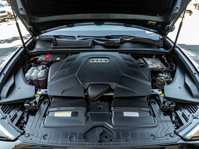 2025 Audi Q8 55 Premium Plus quattro