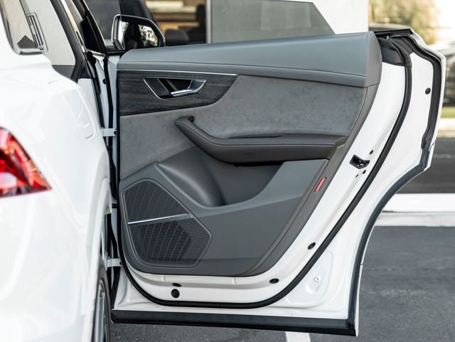 2023 Audi Q8 55 Prestige quattro