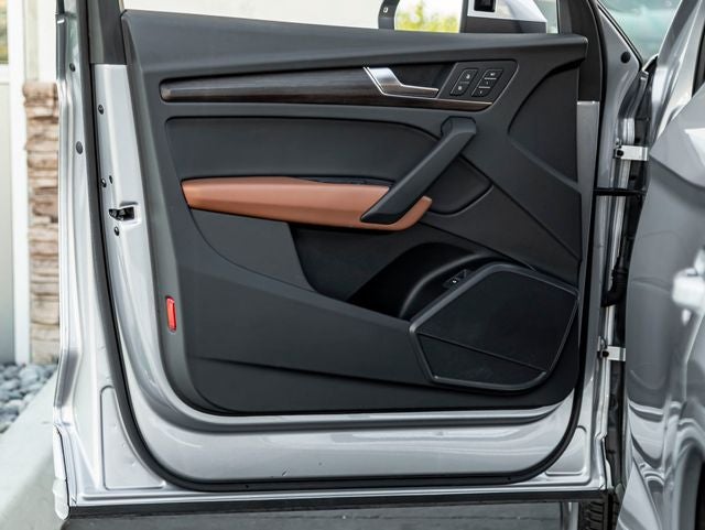 2024 Audi Q5 45 S line Premium quattro