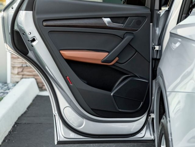 2024 Audi Q5 45 S line Premium quattro