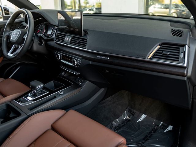 2024 Audi Q5 45 S line Premium quattro