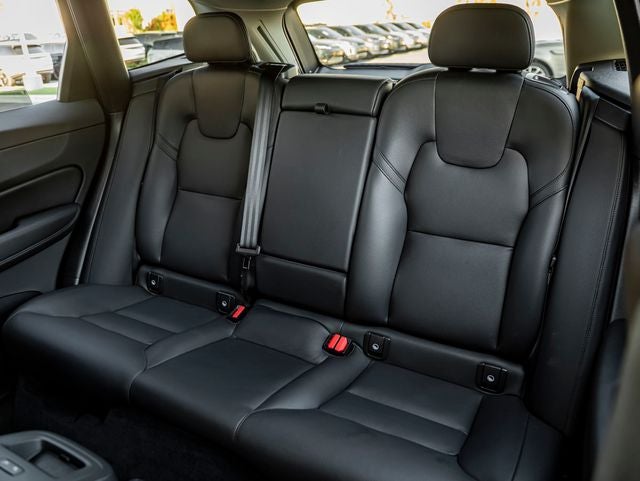 2024 Volvo XC60 Recharge Plug-In Hybrid T8 Plus Dark Theme