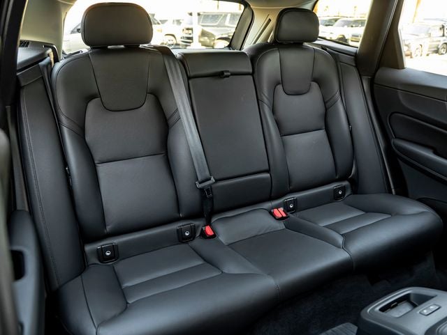 2024 Volvo XC60 Recharge Plug-In Hybrid T8 Plus Dark Theme