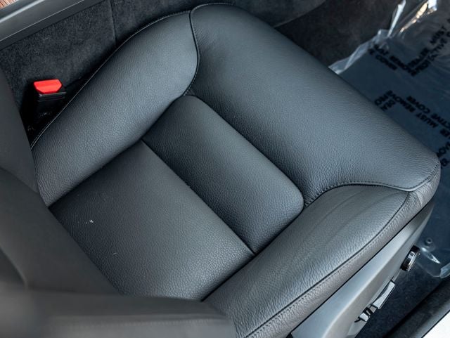 2024 Volvo XC60 Recharge Plug-In Hybrid T8 Plus Dark Theme