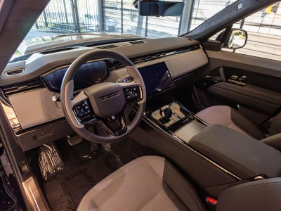 2025 Land Rover Range Rover Sport Urban Xrs P635 SV Edition Two