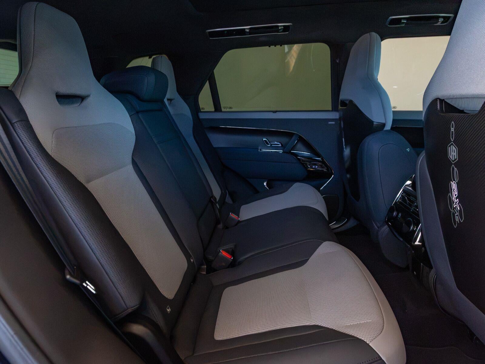2025 Land Rover Range Rover Sport Urban Xrs P635 SV Edition Two
