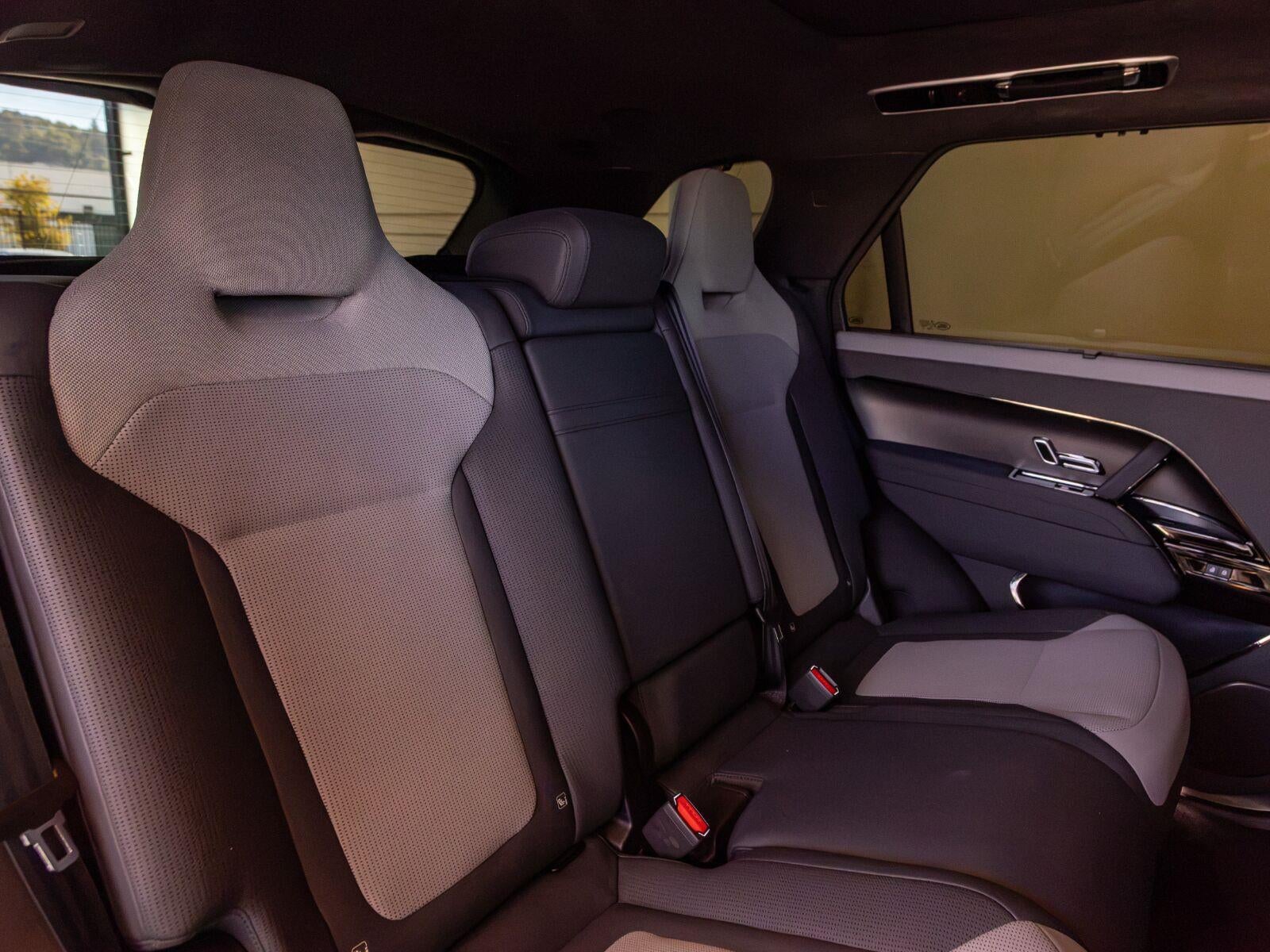 2025 Land Rover Range Rover Sport Urban Xrs P635 SV Edition Two