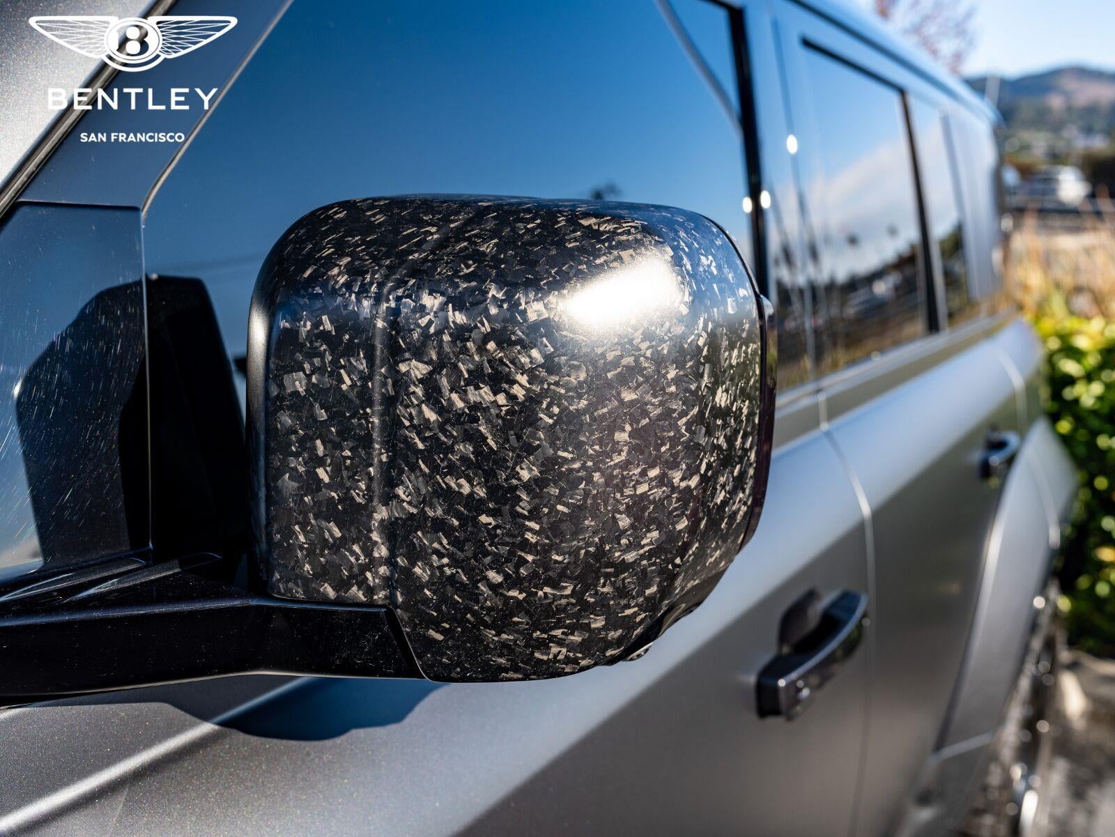 2025 Land Rover Defender URBAN OCTA Edition One