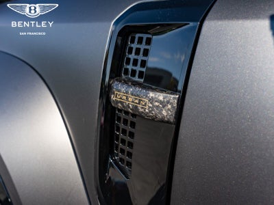 2025 Land Rover Defender URBAN OCTA Edition One