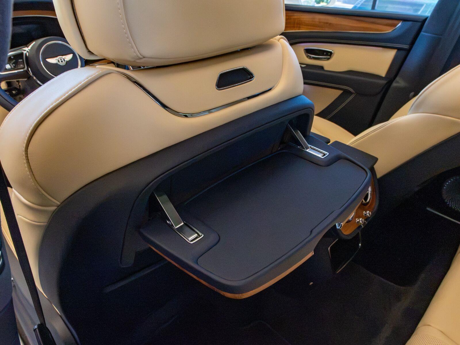 2026 Bentley Bentayga V8