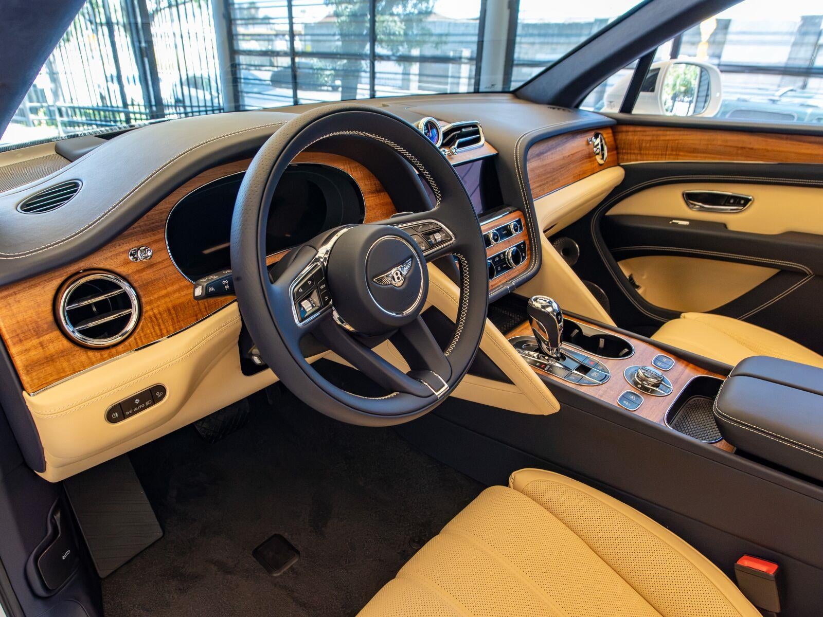 2026 Bentley Bentayga V8
