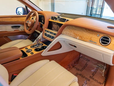 2024 Bentley Bentayga Azure