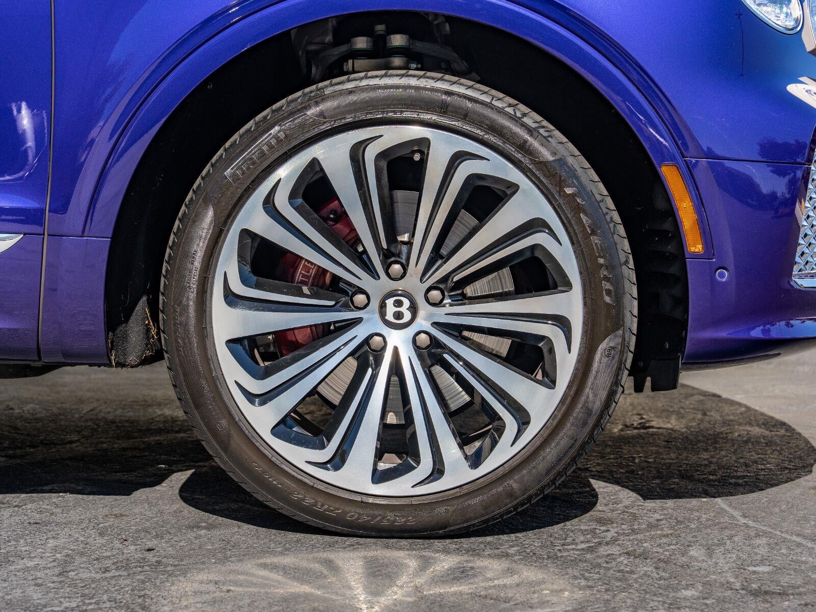 2024 Bentley Bentayga Azure