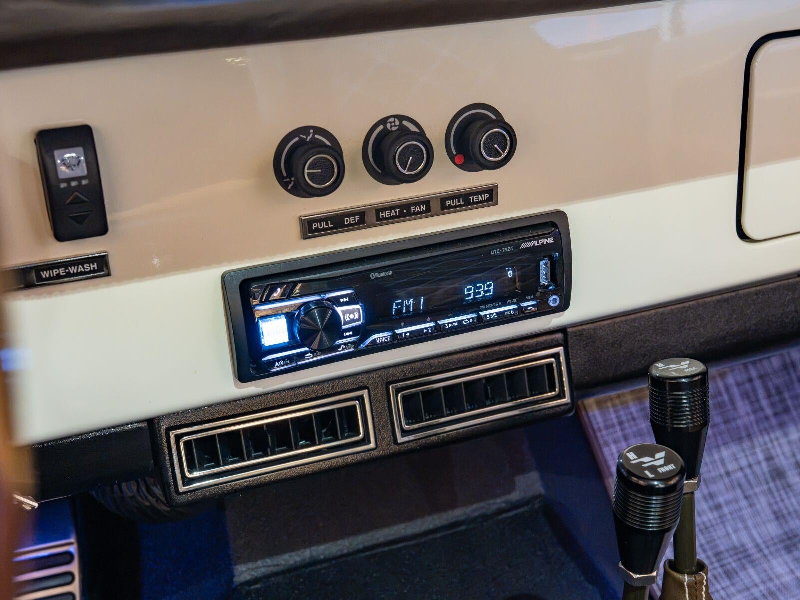 1977 Ford Bronco 4WD