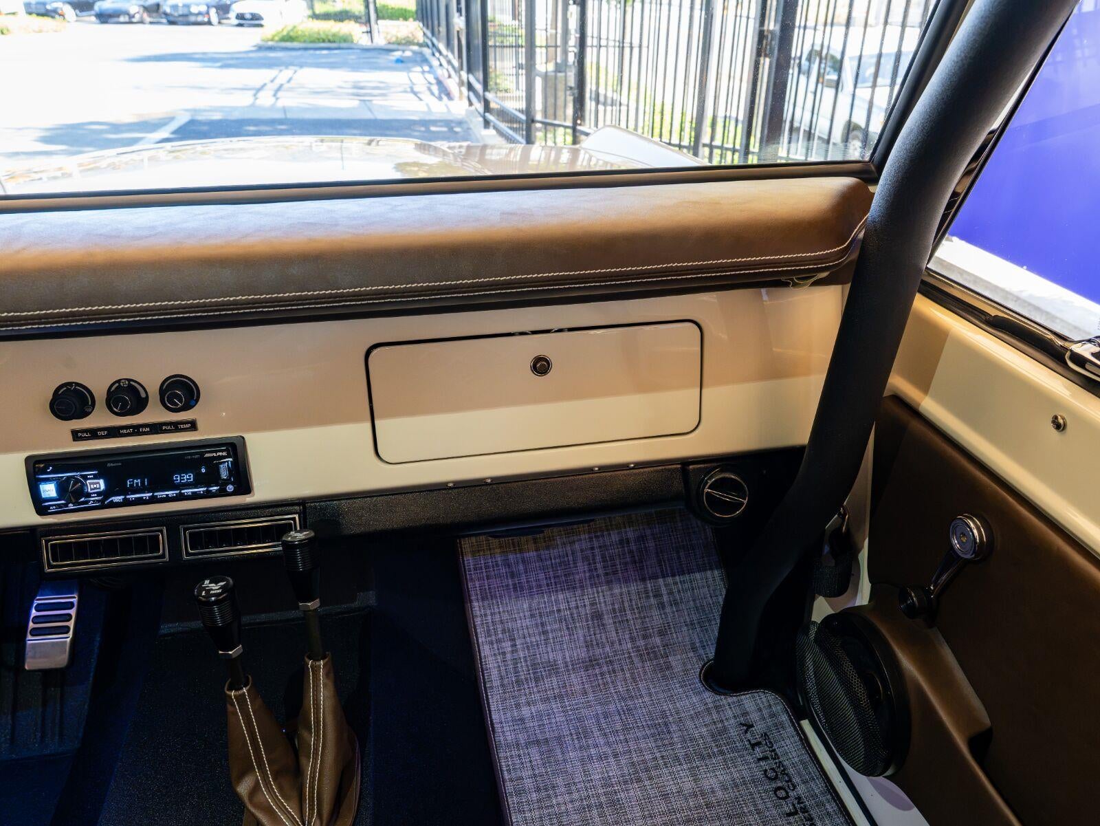 1977 Ford Bronco 4WD