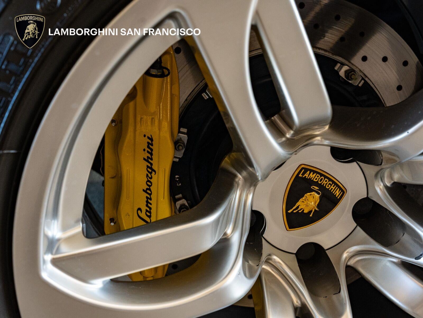 2007 Lamborghini Murcielago 2dr Roadster LP640