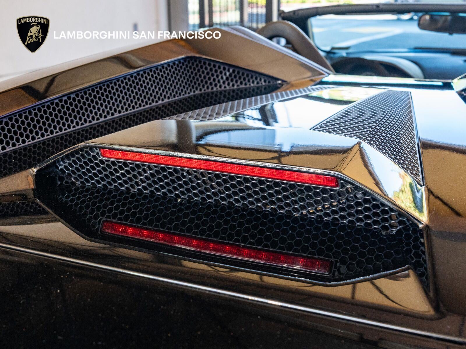 2007 Lamborghini Murcielago 2dr Roadster LP640