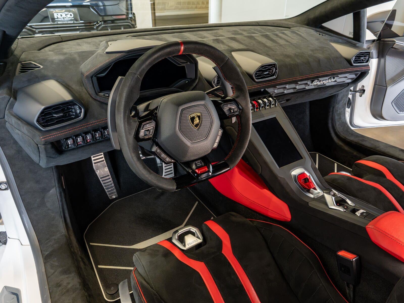 2022 Lamborghini Huracan STO Coupe