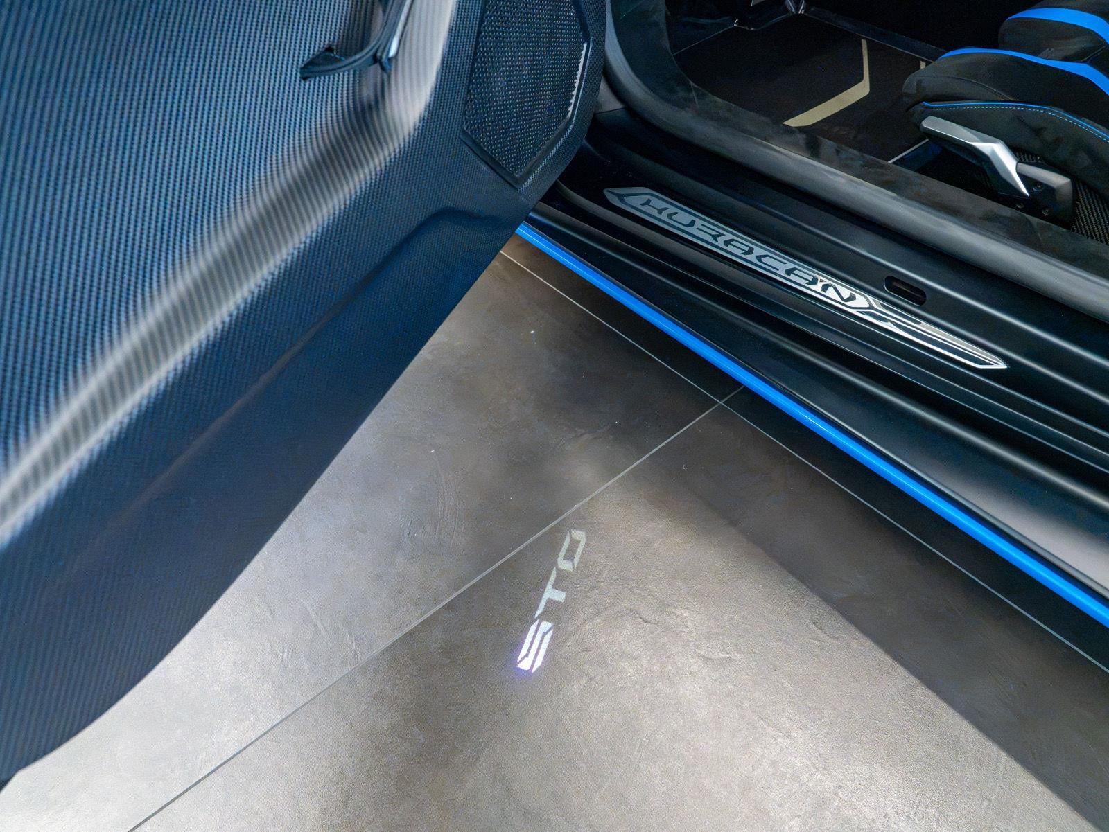 2024 Lamborghini Huracan STO