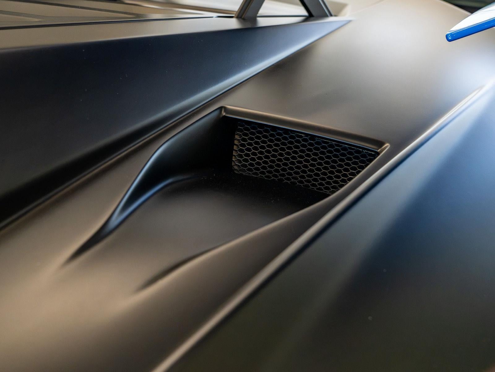 2024 Lamborghini Huracan STO