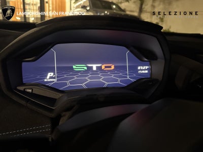 2024 Lamborghini Huracan STO