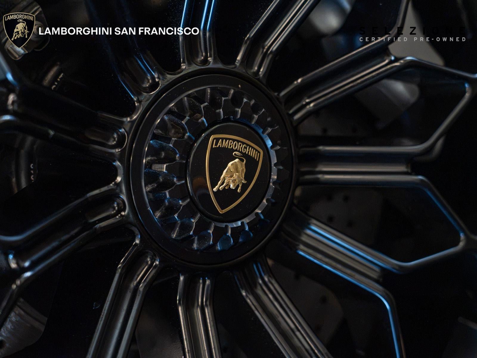 2024 Lamborghini Huracan STO