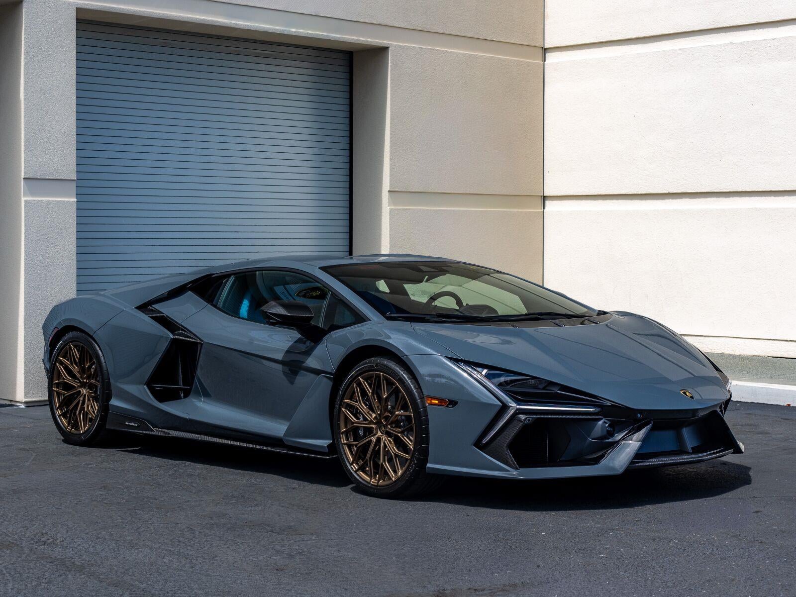 2026 Lamborghini Revuelto Coupe