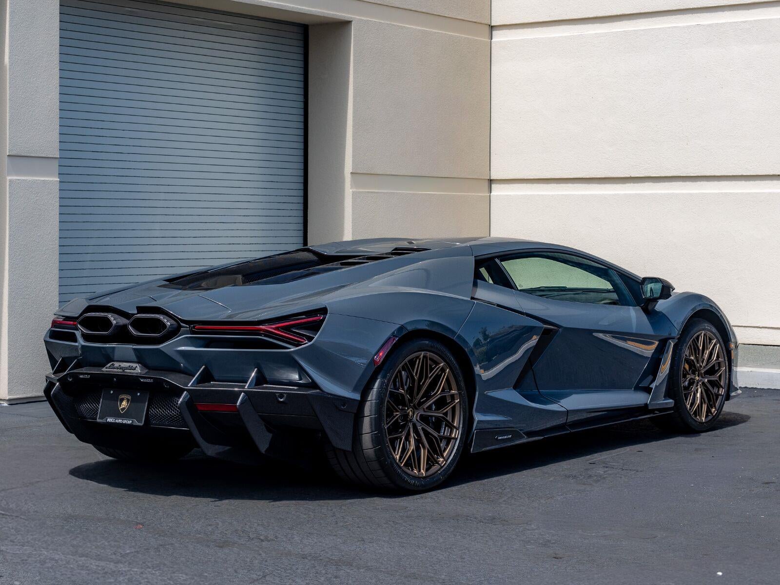 2026 Lamborghini Revuelto Coupe