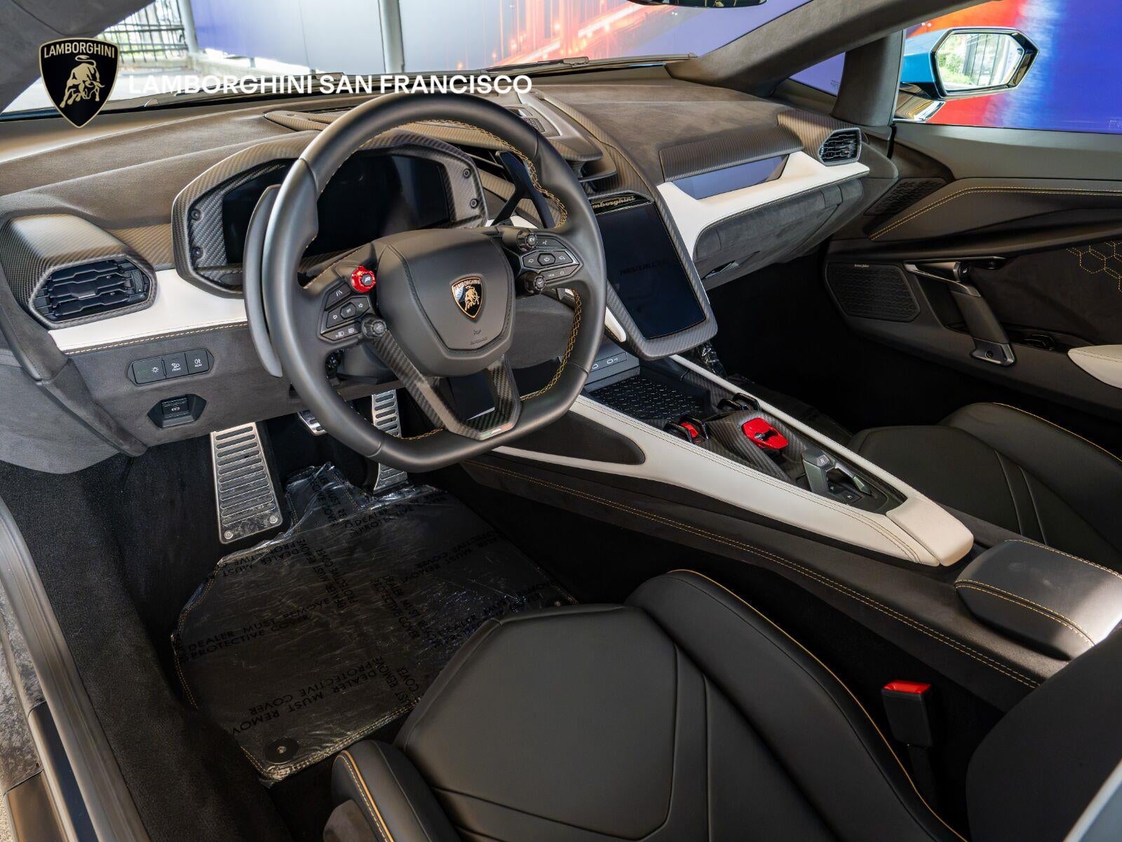 2026 Lamborghini Revuelto Coupe