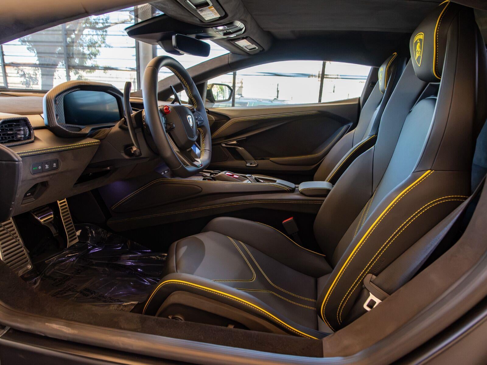 2026 Lamborghini Revuelto Coupe
