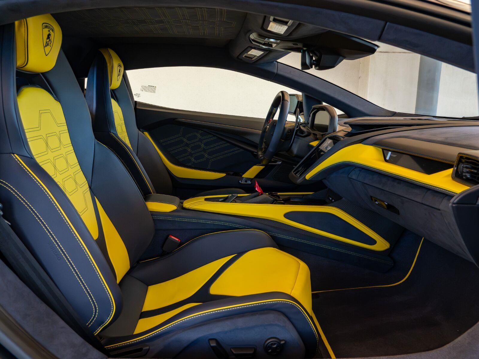 2026 Lamborghini Revuelto Coupe