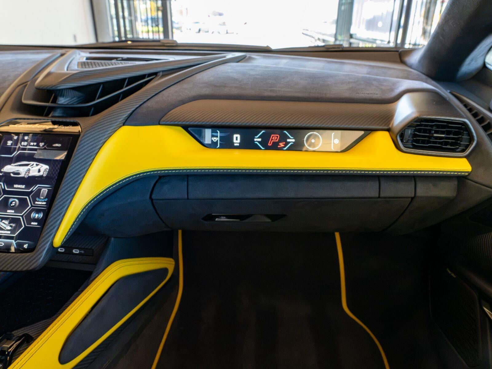 2026 Lamborghini Revuelto Coupe